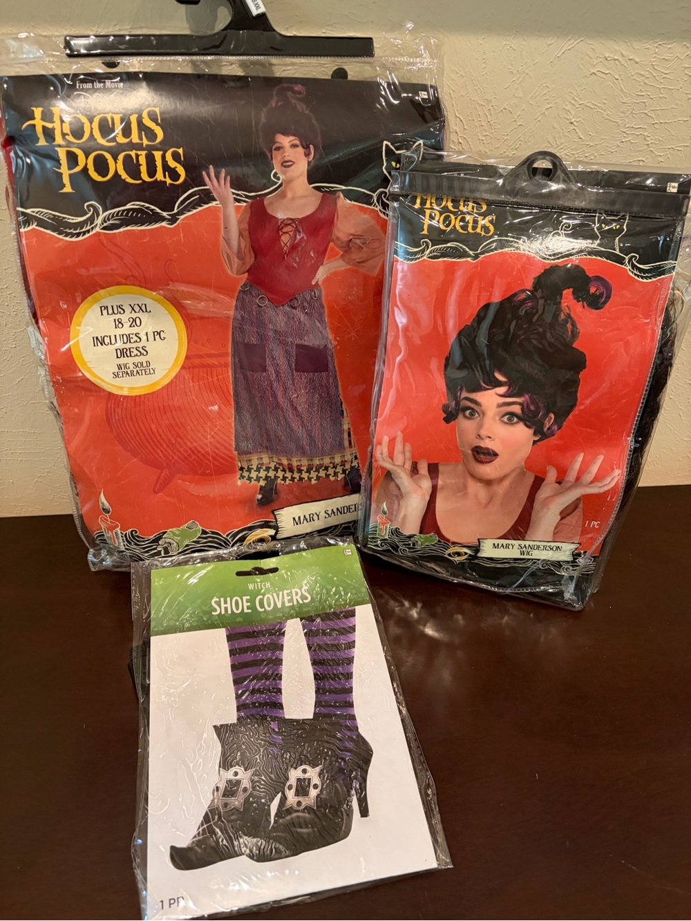 Disney Hocus Pocus Mary Sanderson Costume Set in Red, Black & Purple
